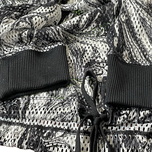 Victoria Sport Mesh hoodie Size Small - Picture 13 of 15